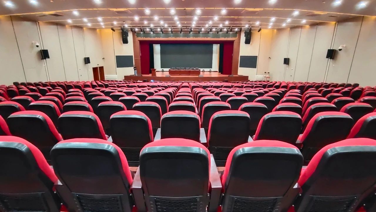航天廣電會(huì)議擴(kuò)聲系統(tǒng)工程產(chǎn)品服務(wù)于六安市某學(xué)校！